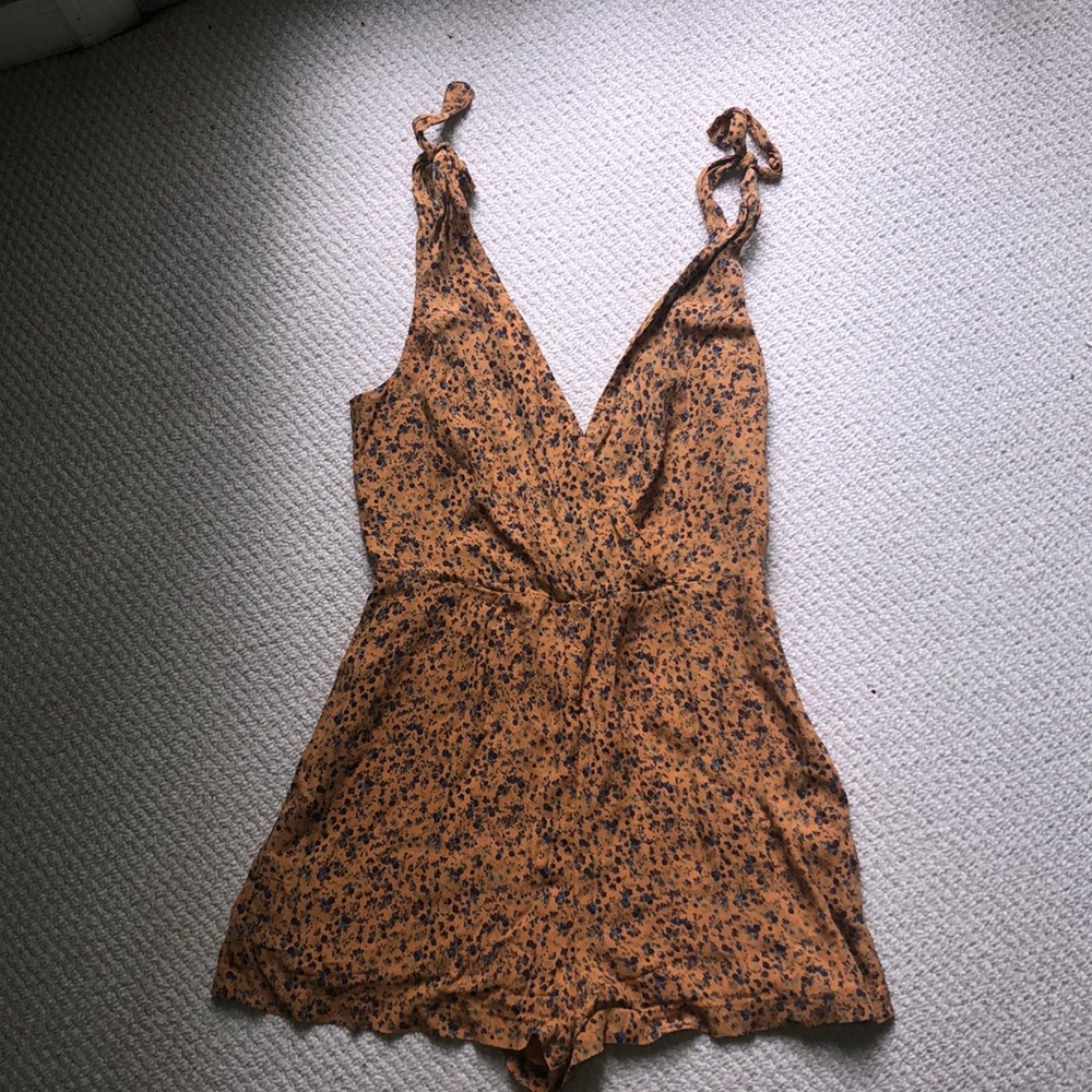 urban outfitters floral romper